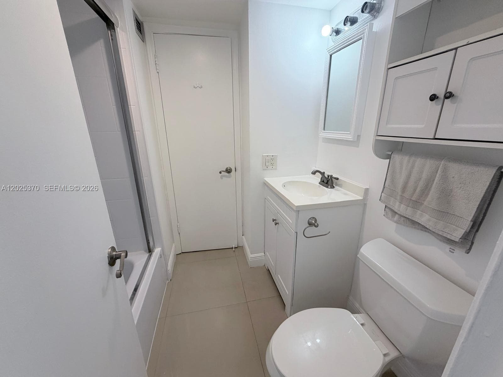 1825 S Ocean Dr 611 photo 6