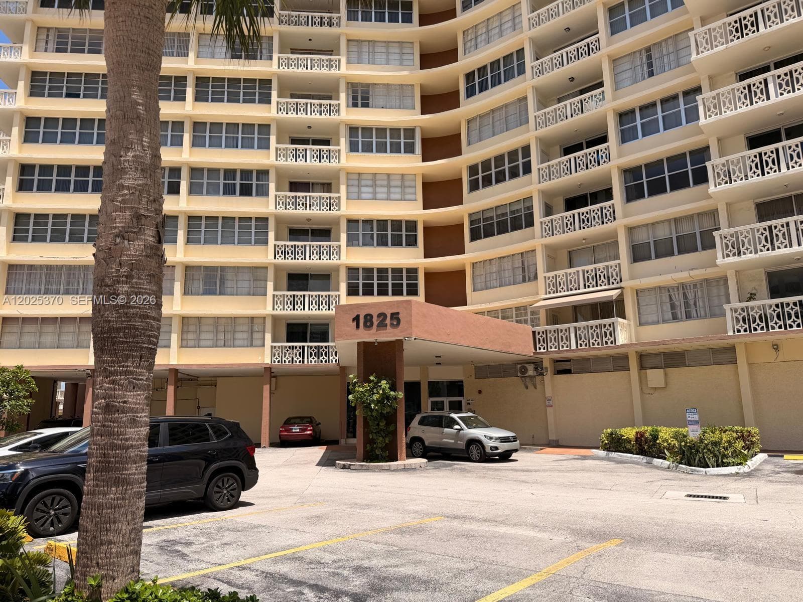 1825 S Ocean Dr 611 photo 20