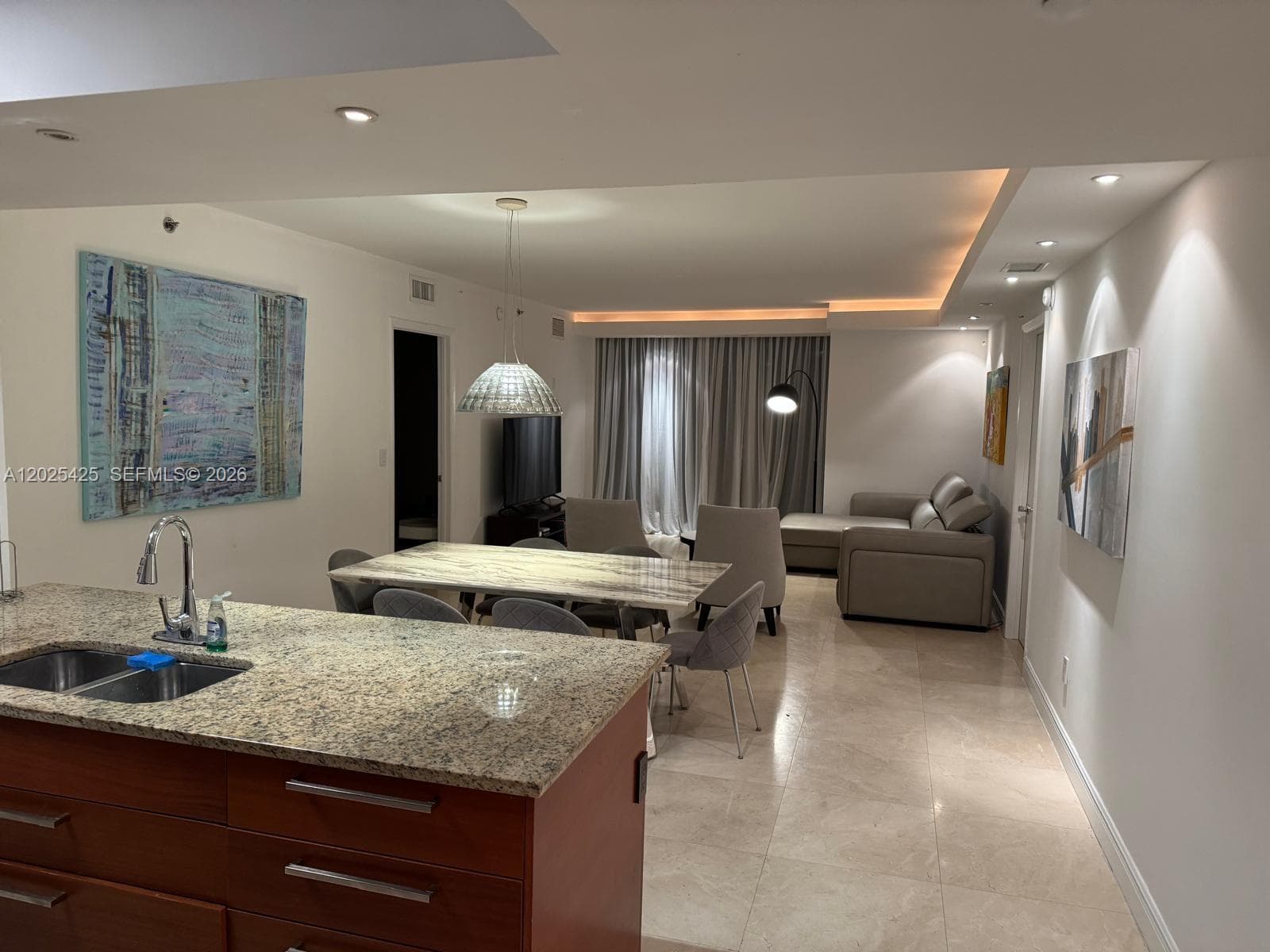 1830 S Ocean Drive 1404 photo 9