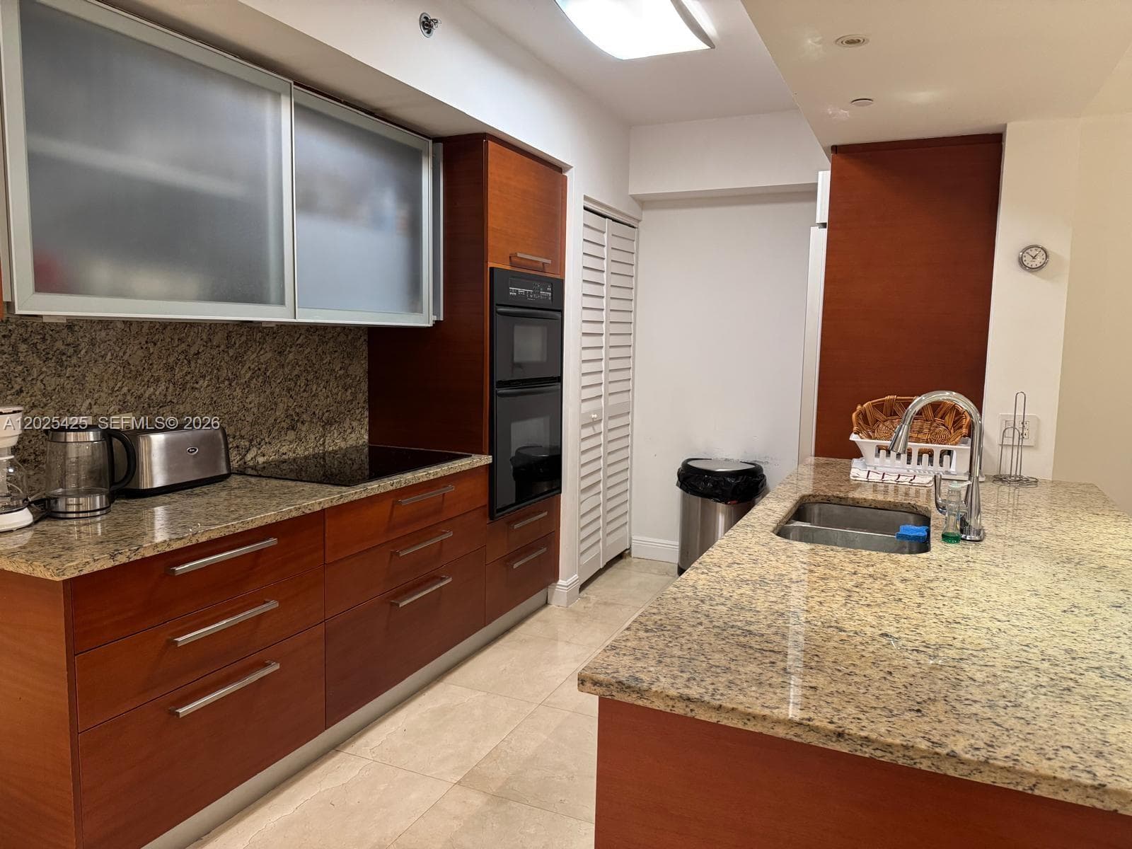 1830 S Ocean Drive 1404 photo 8
