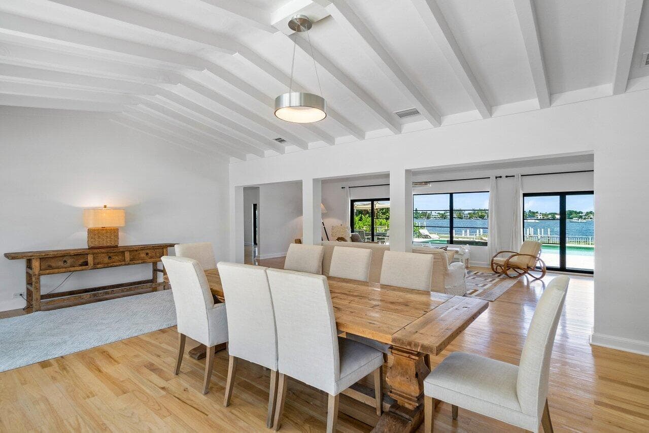 210 S Lake Drive photo 18