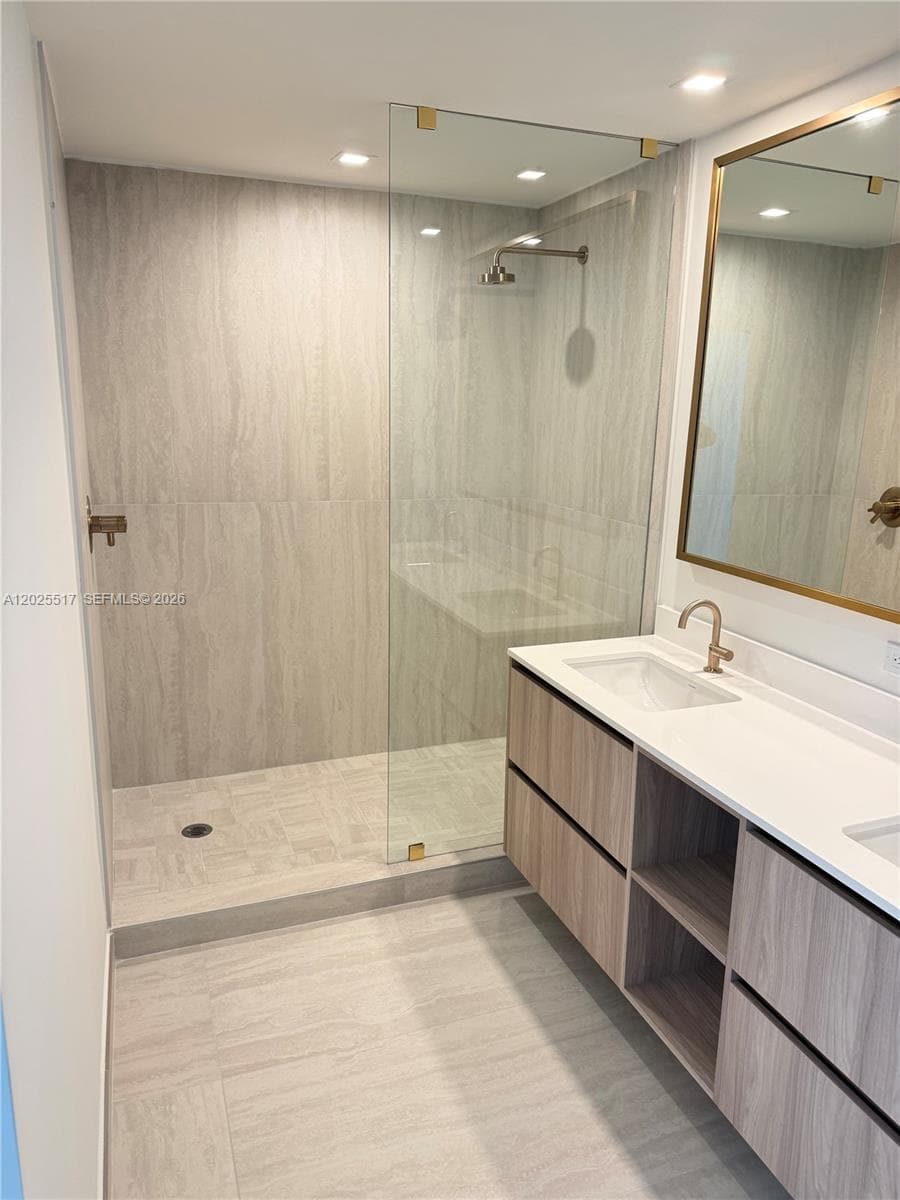 77 SE 5 2307 photo 14