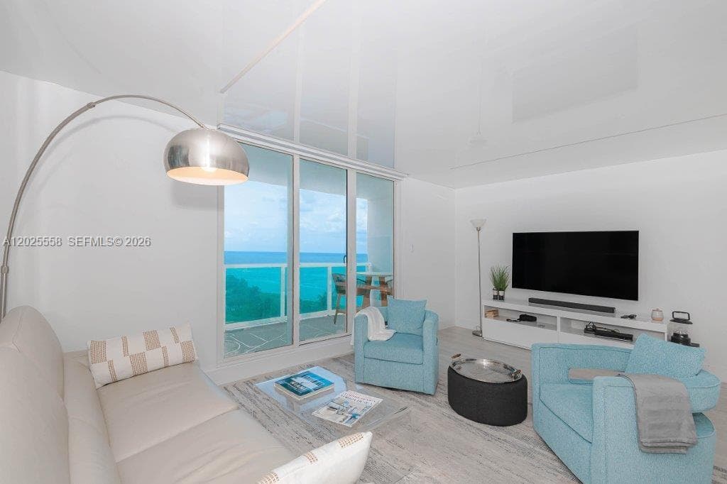 2301 Collins Ave 811 photo 8