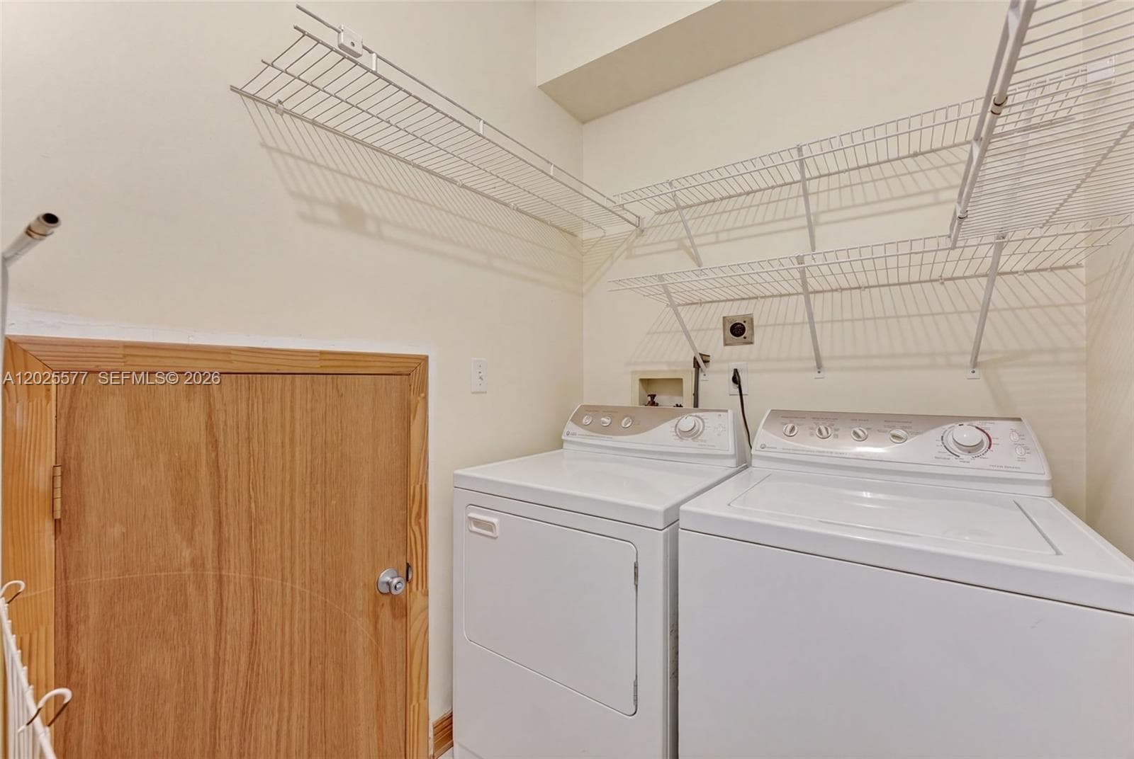 50 Ocean Lane Dr PH601 photo 23