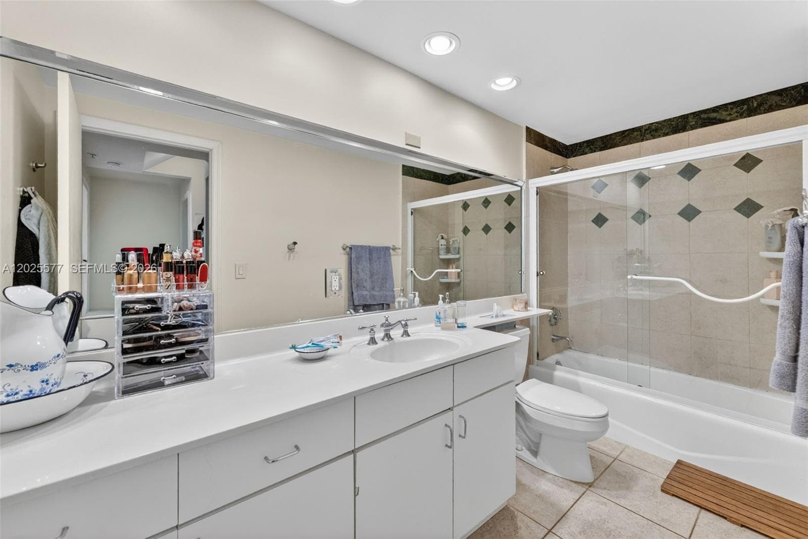 50 Ocean Lane Dr PH601 photo 17
