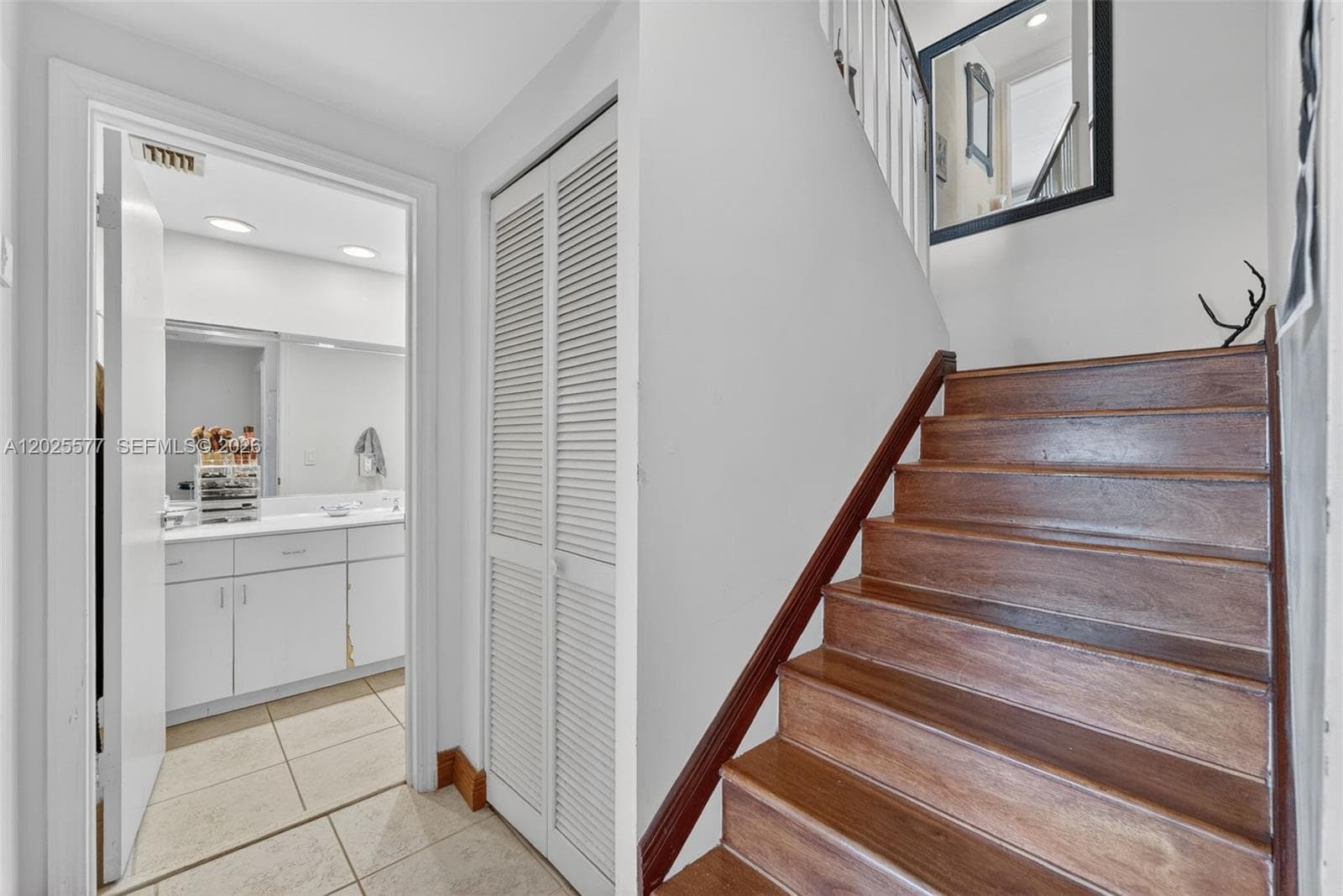 50 Ocean Lane Dr PH601 photo 16