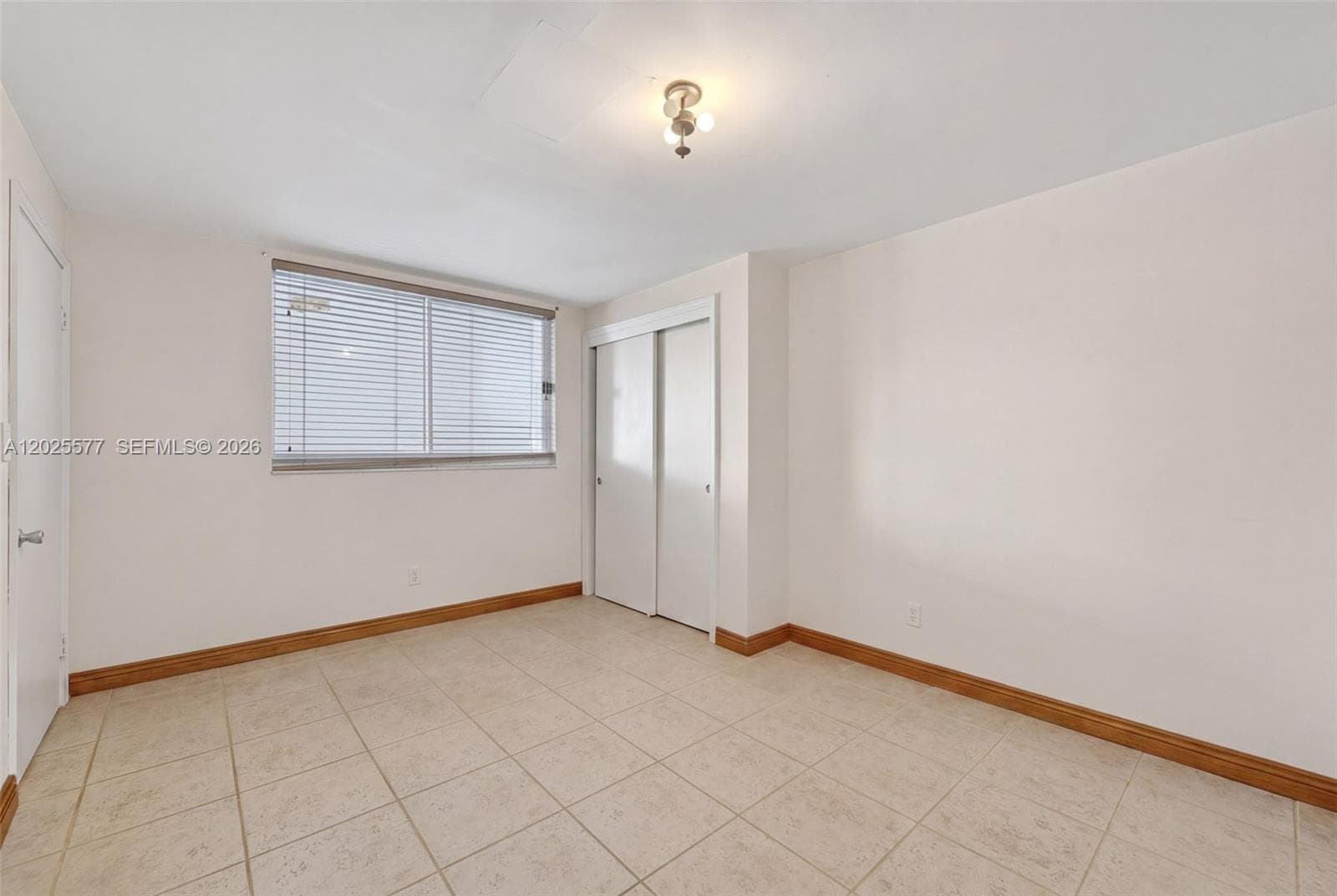 50 Ocean Lane Dr PH601 photo 22