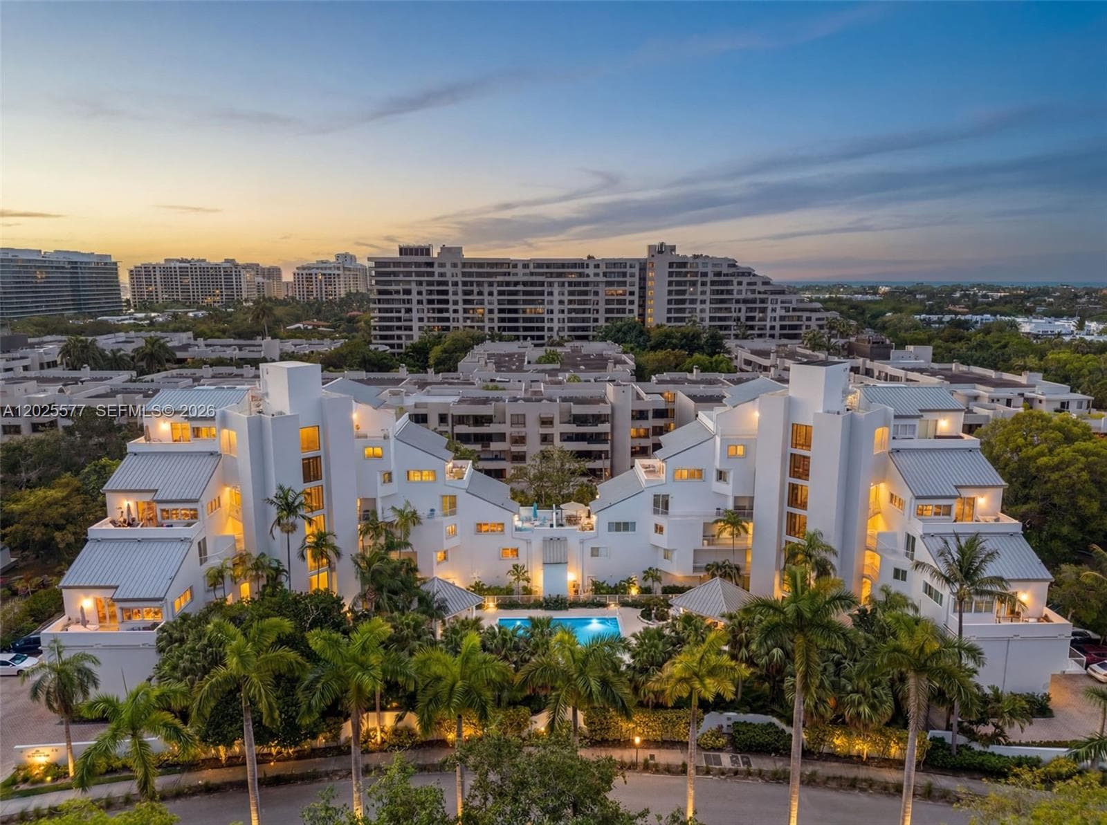 50 Ocean Lane Dr PH601 photo 1