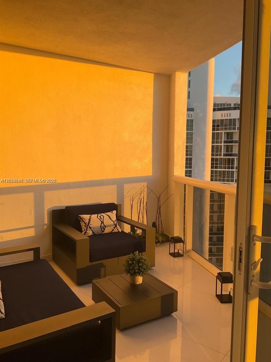 18201 Collins Ave 5303 photo 7