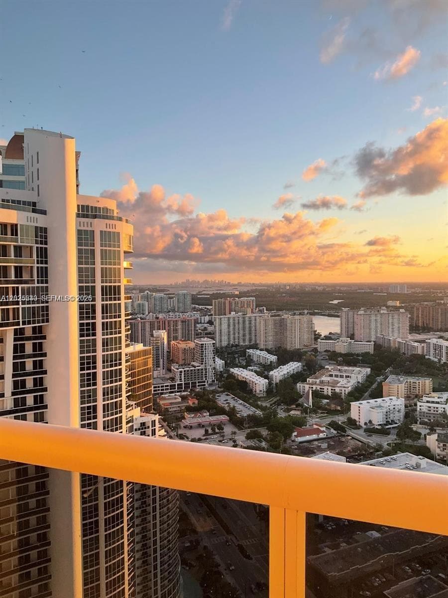 18201 Collins Ave 5303 photo 8