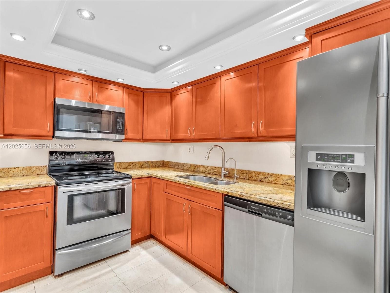 5401 Collins Ave 107 photo 12
