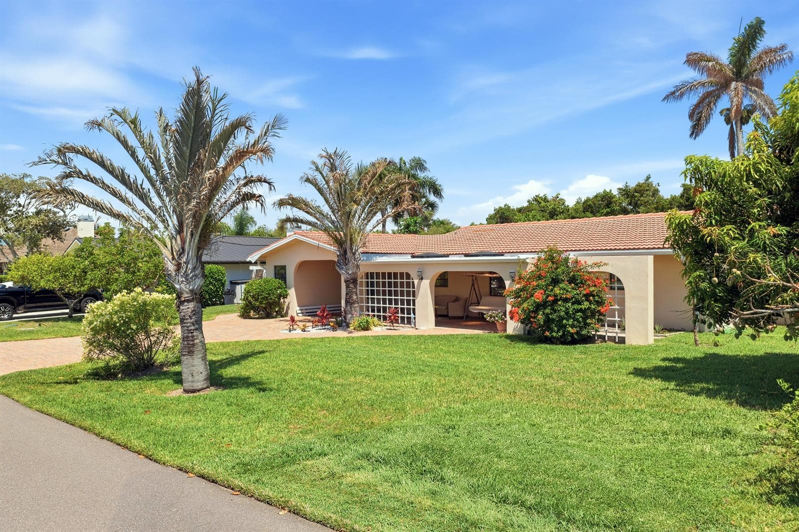 8455 SE Palm Street photo 5