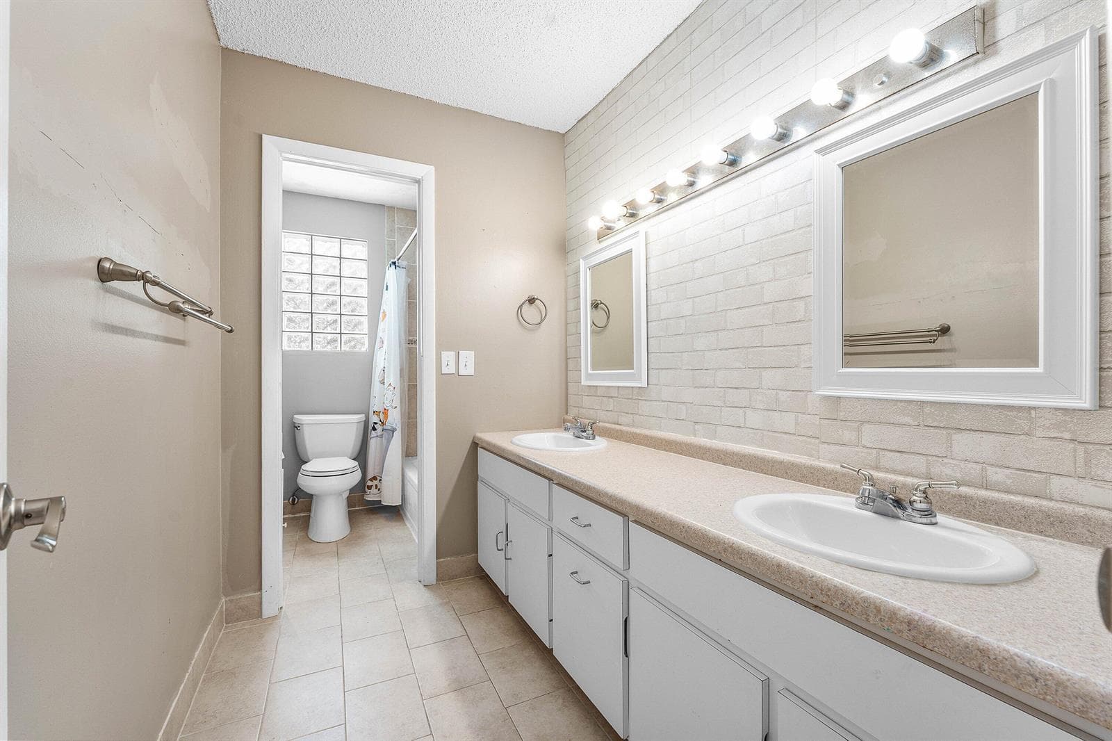 2810 Sand Pines Court photo 21