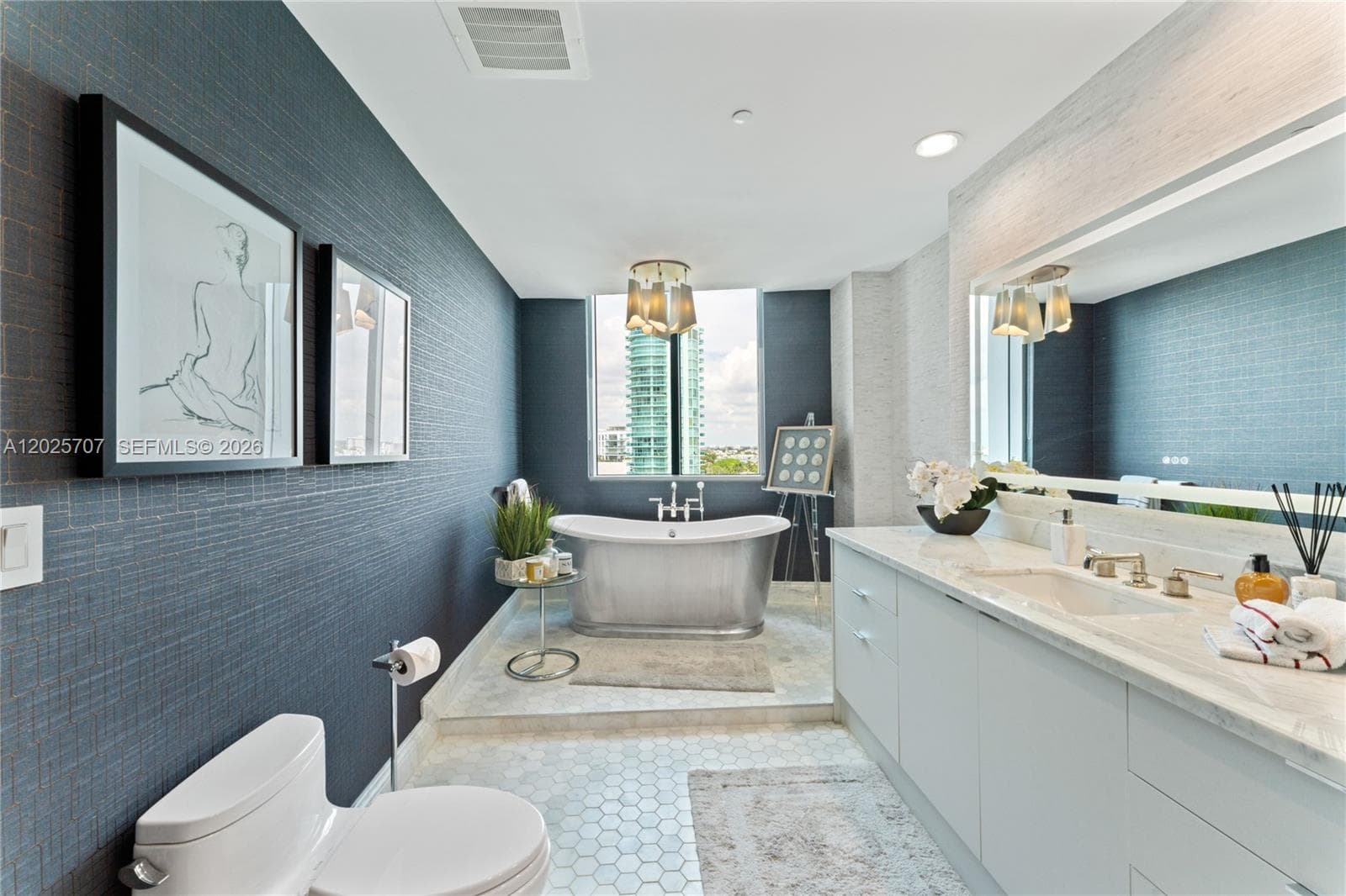 5959 Collins Ave 1201 photo 22