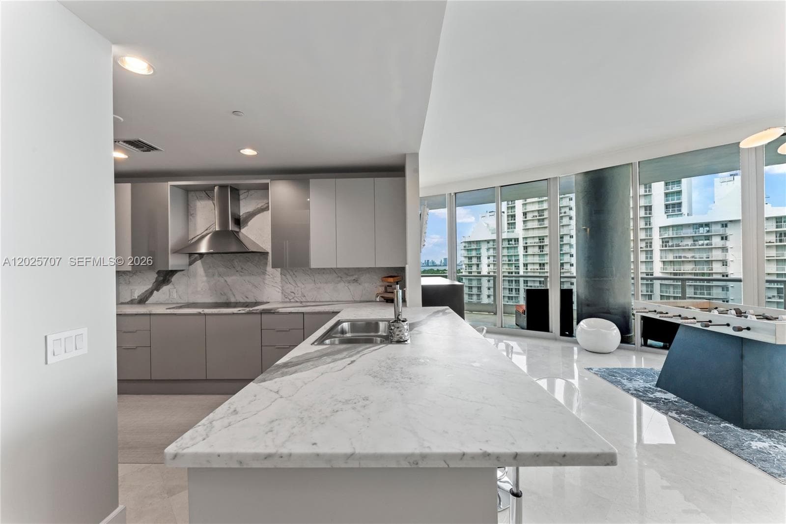 5959 Collins Ave 1201 photo 10