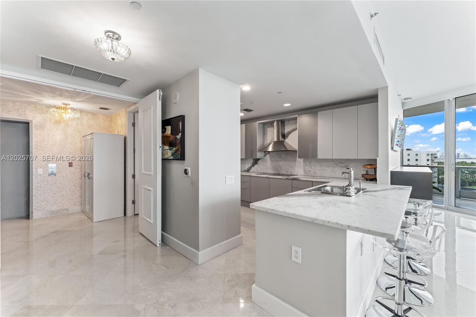 5959 Collins Ave 1201 photo 18
