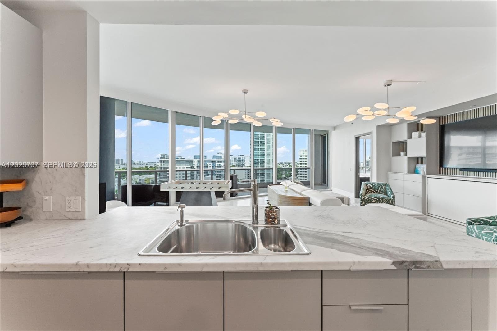 5959 Collins Ave 1201 photo 11