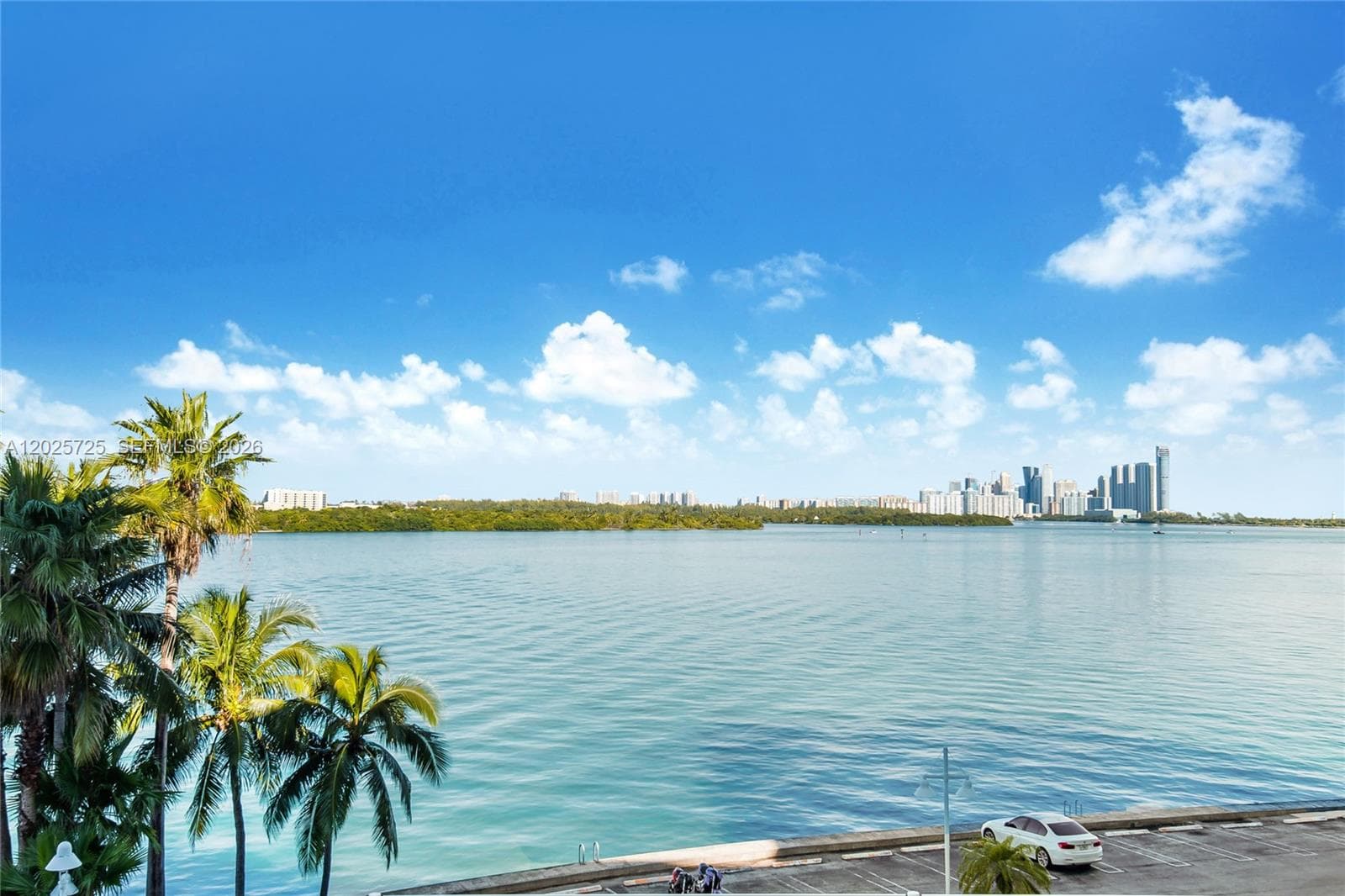 10350 W Bay Harbor Dr 4R photo 1