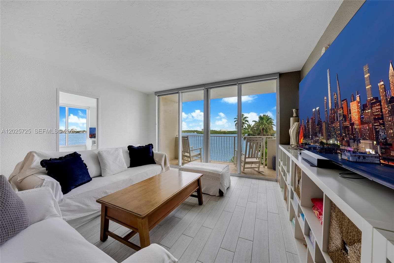 10350 W Bay Harbor Dr 4R photo 9