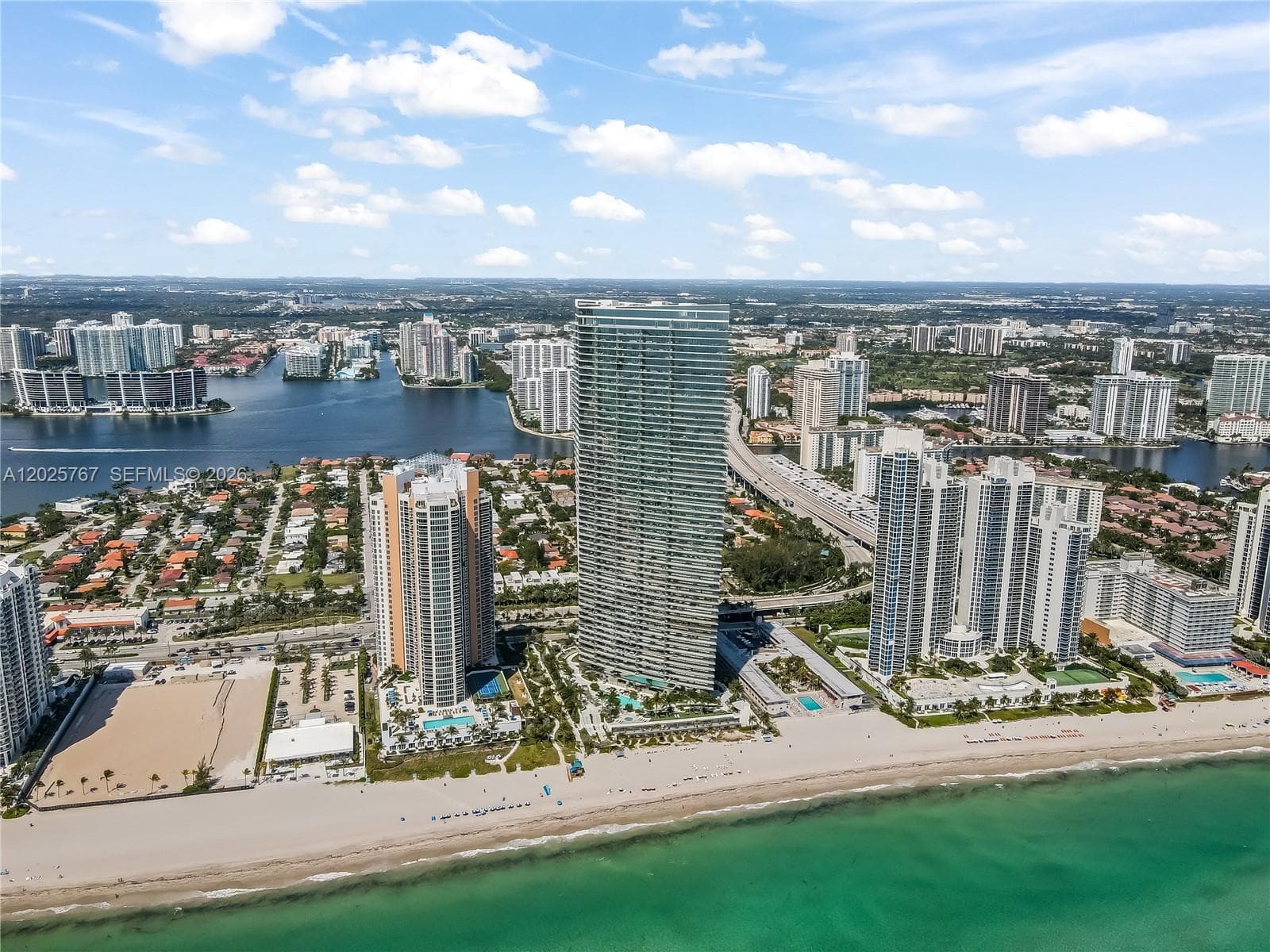 18975 Collins Ave 3504 photo 3