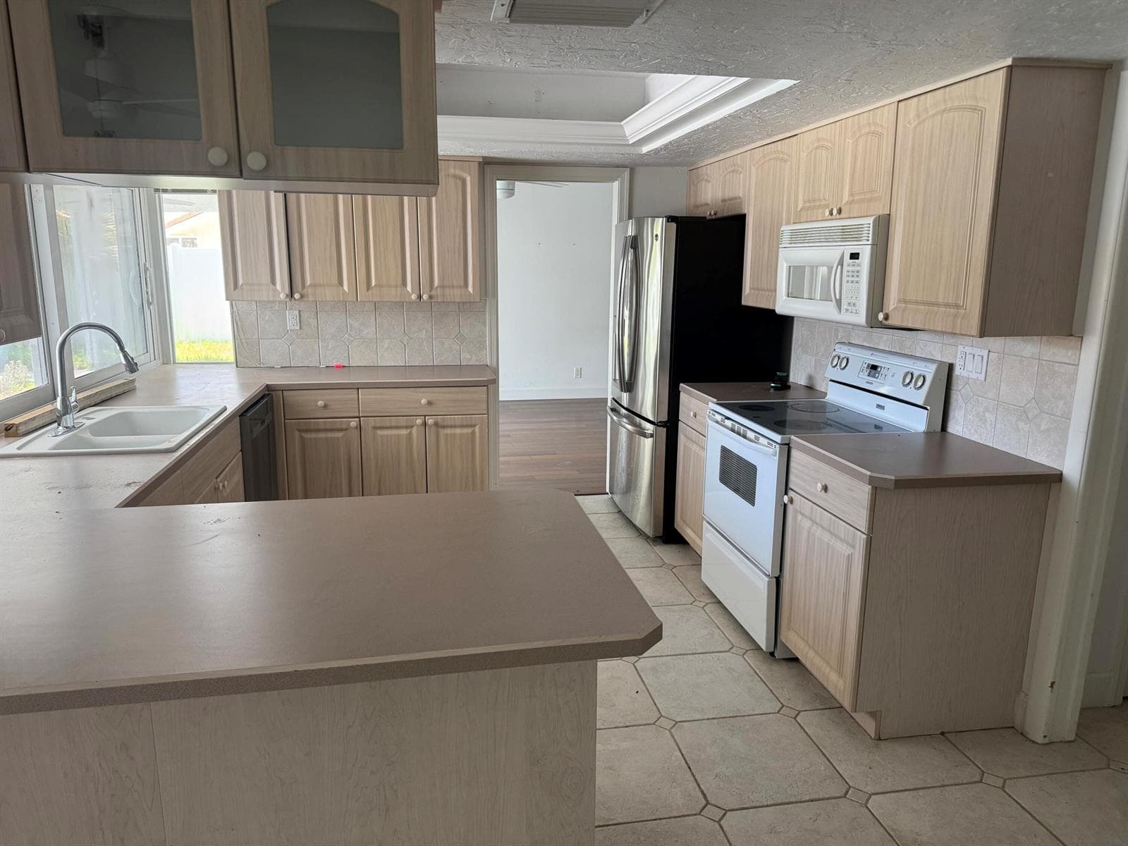 2800 NE 57th Court photo 12