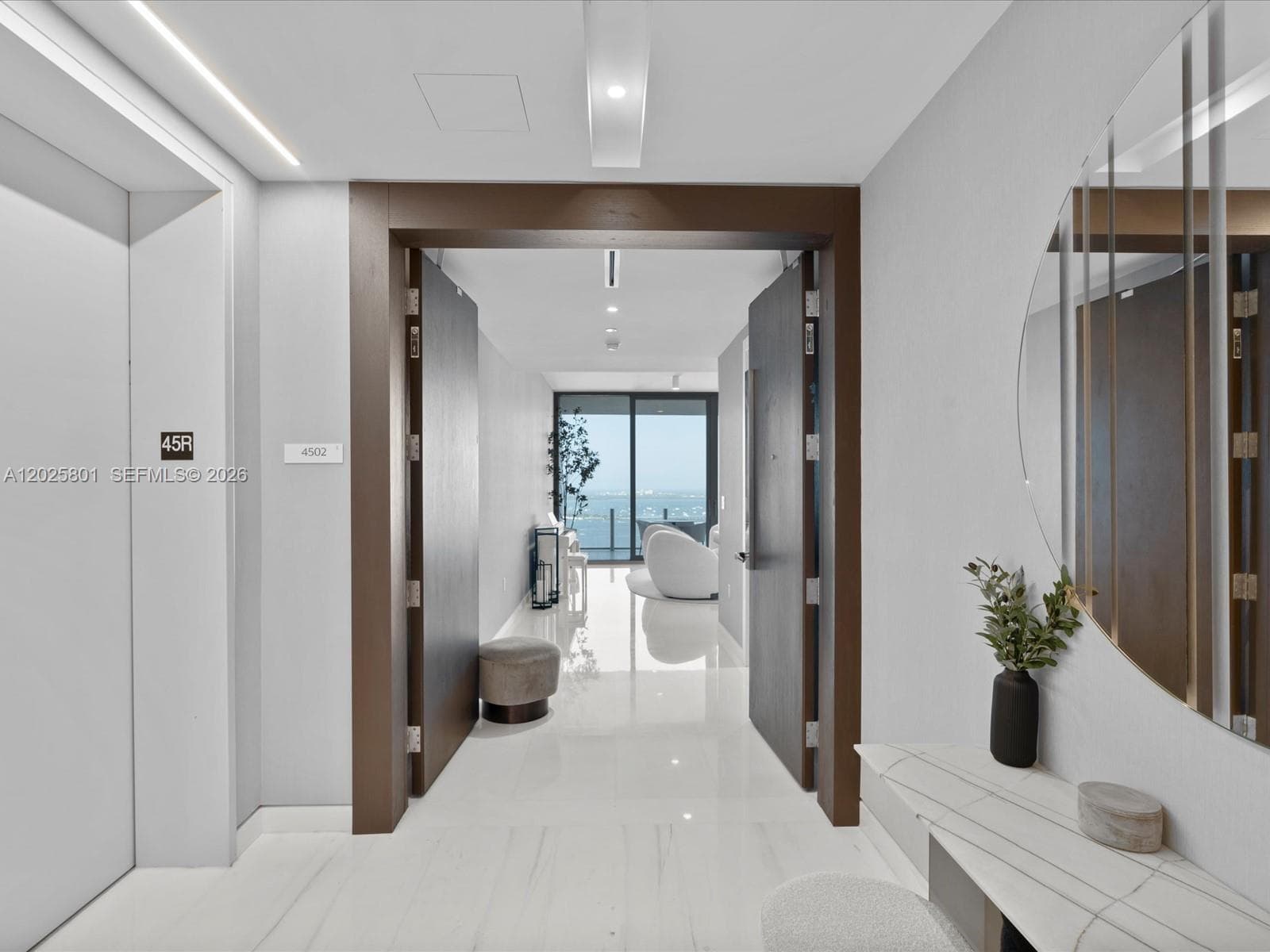 300 Biscayne Boulevard Way 4502E photo 3