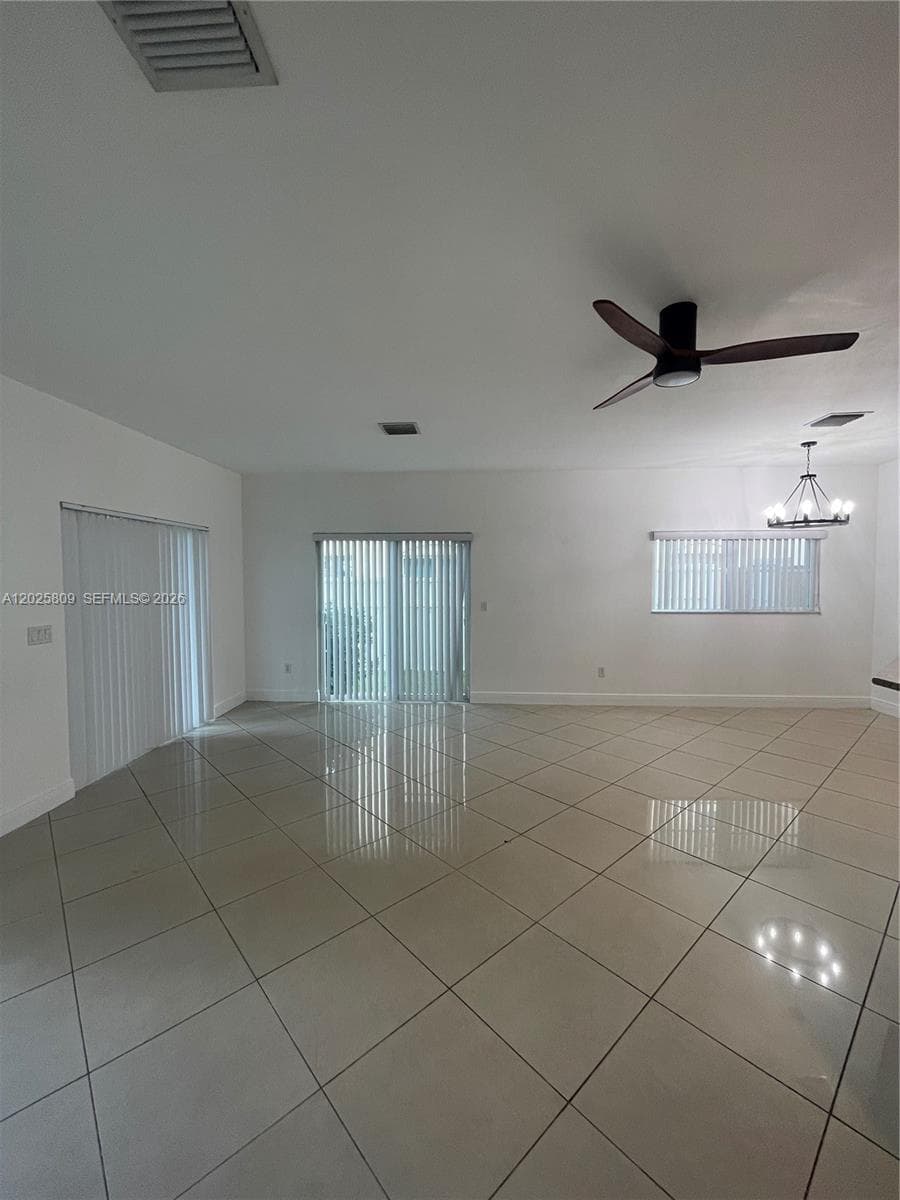 3458 NW 17th Ter 3458 photo 3