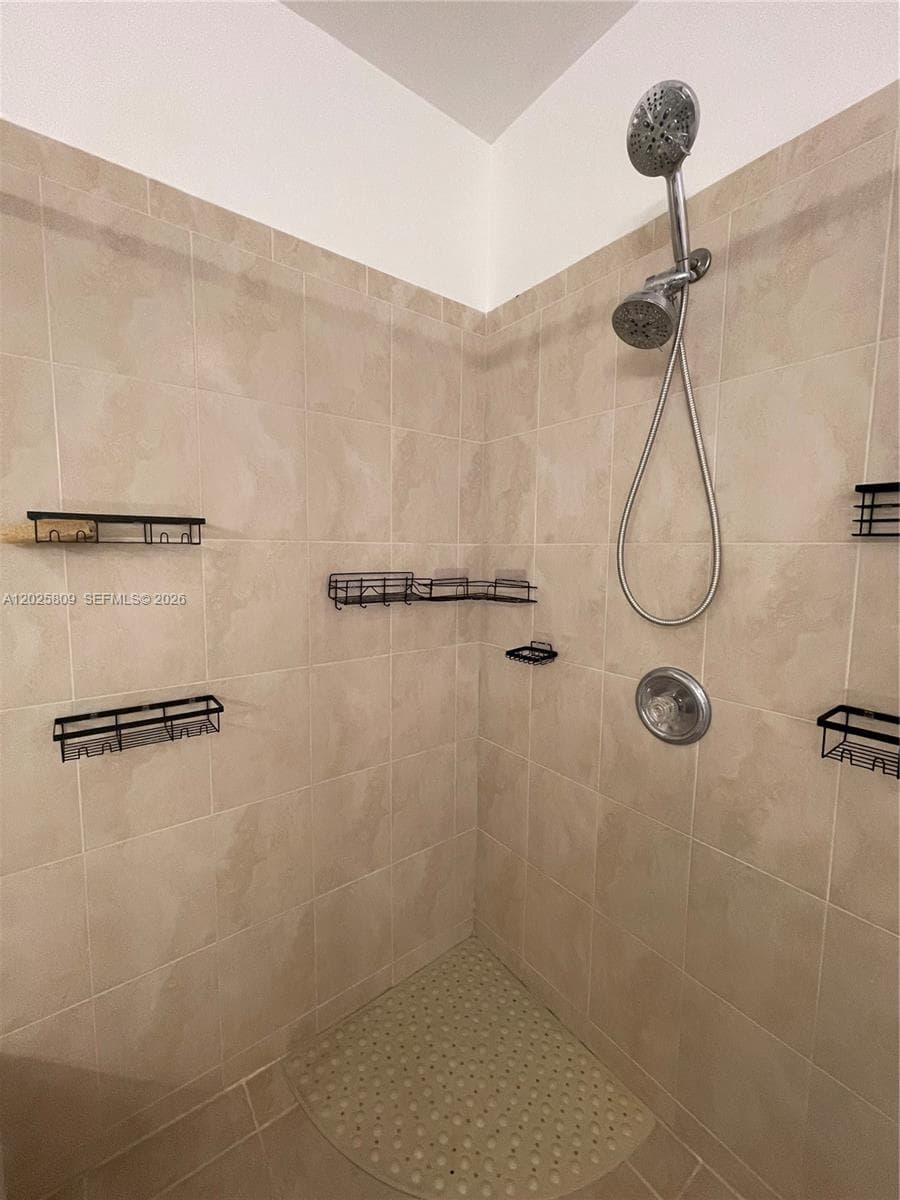 3458 NW 17th Ter 3458 photo 19
