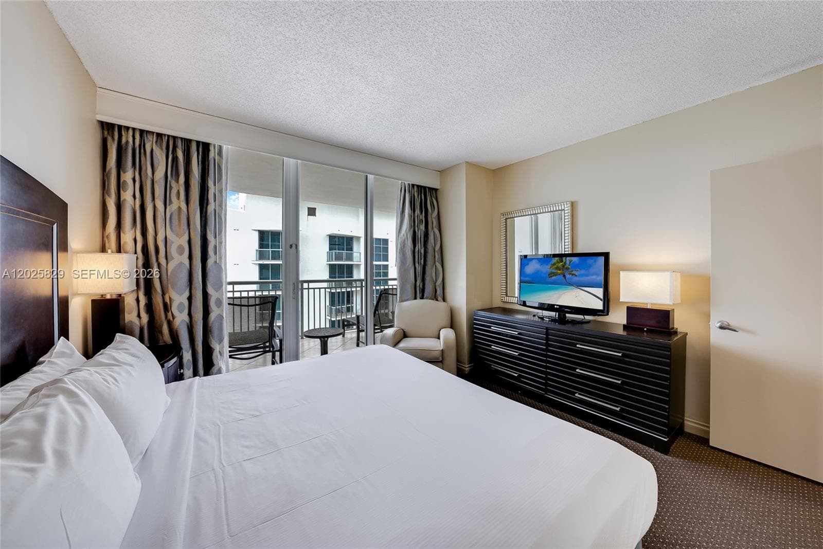 17375 Collins Ave 2403 photo 8