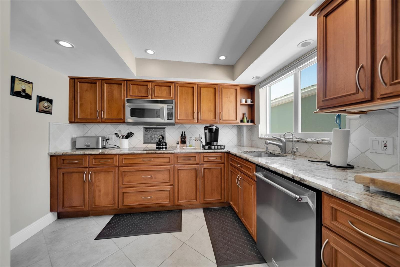 5400 N Ocean Boulevard 32 photo 16
