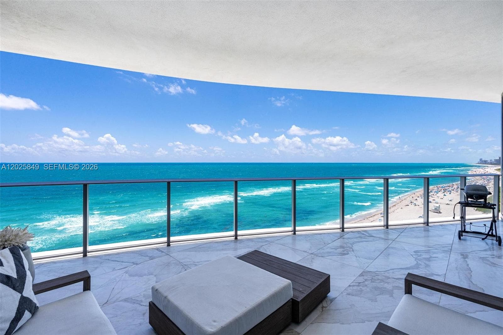 15701 Collins Ave 802 photo 2