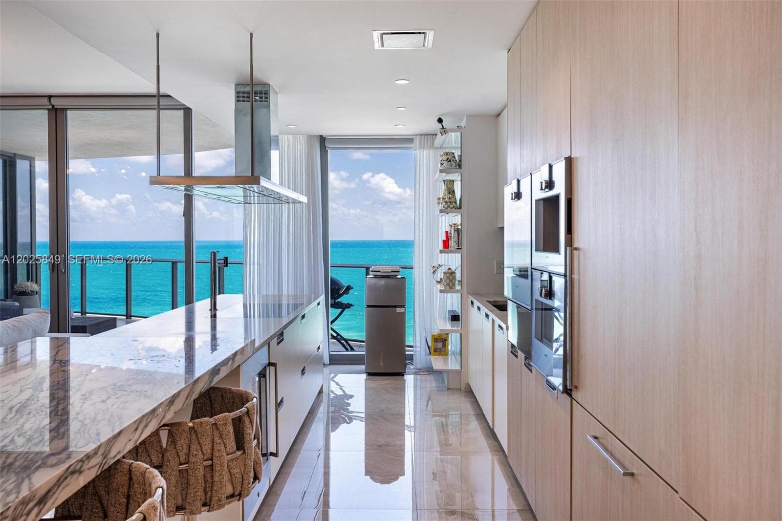 15701 Collins Ave 802 photo 14