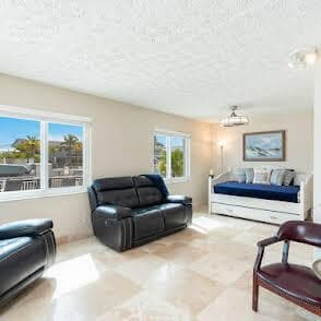 397 Laguna Avenue photo 14