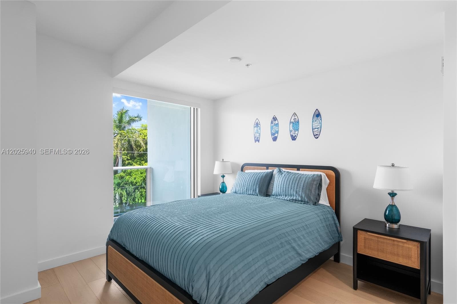 9221 E Bay Harbor Dr 408 photo 16