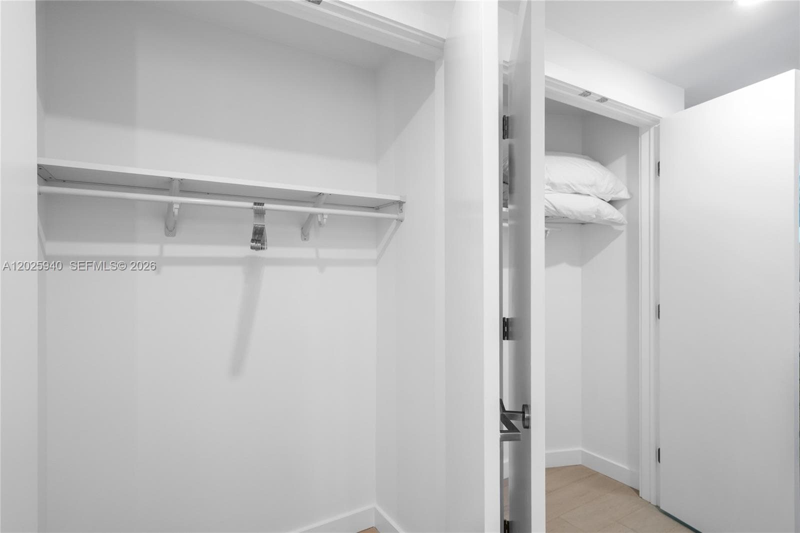 9221 E Bay Harbor Dr 408 photo 8