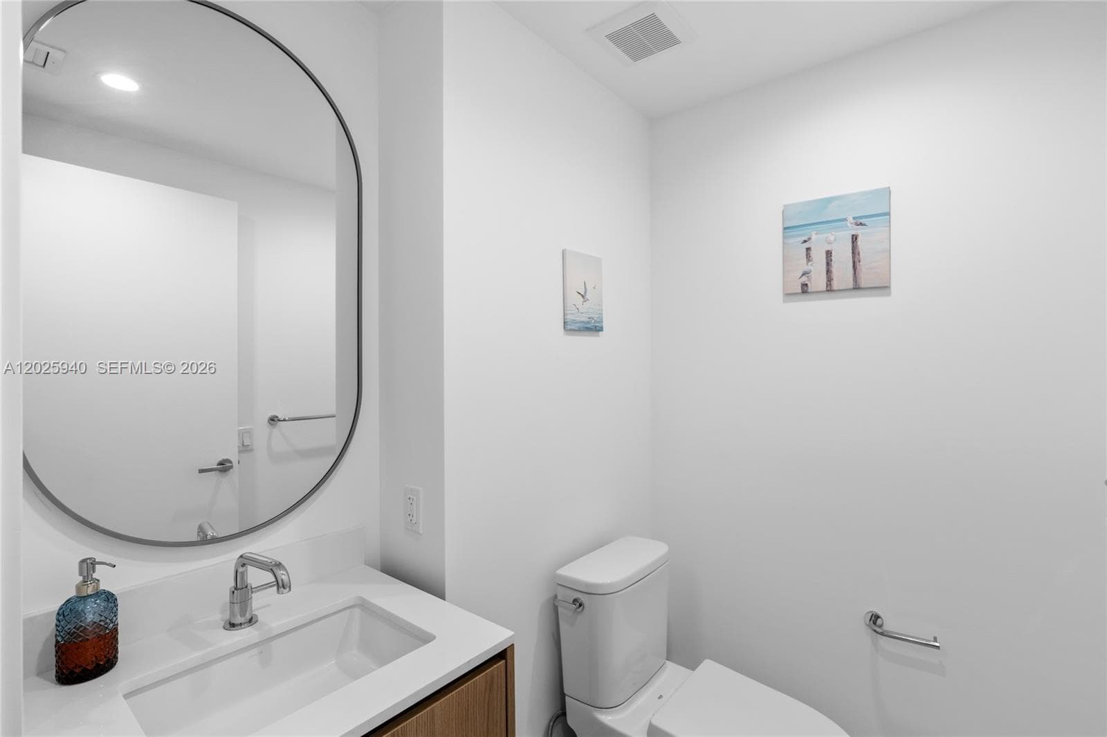 9221 E Bay Harbor Dr 408 photo 25