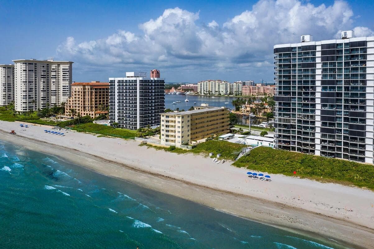 310 S Ocean Boulevard 305 photo 2