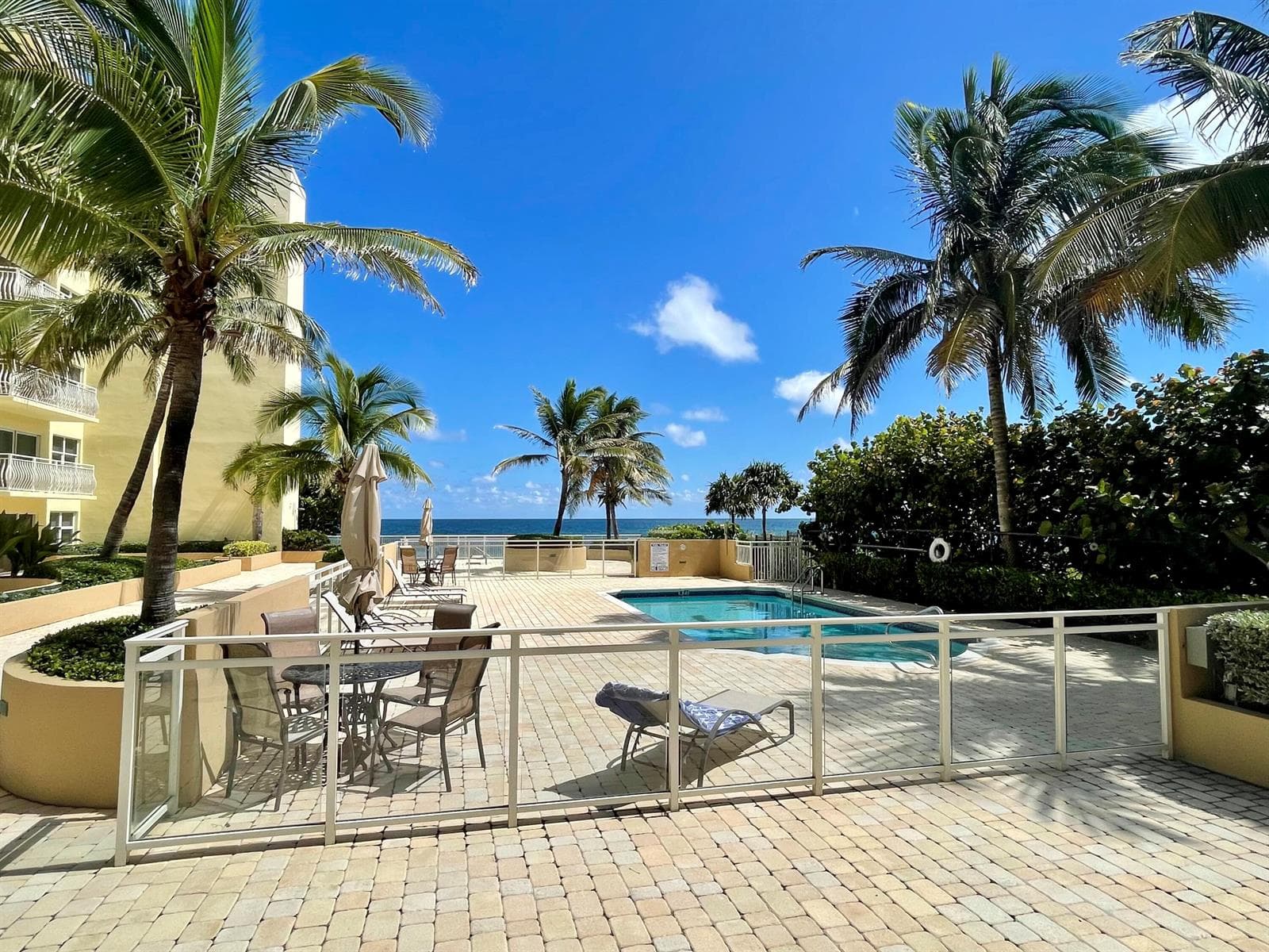 310 S Ocean Boulevard 305 photo 3