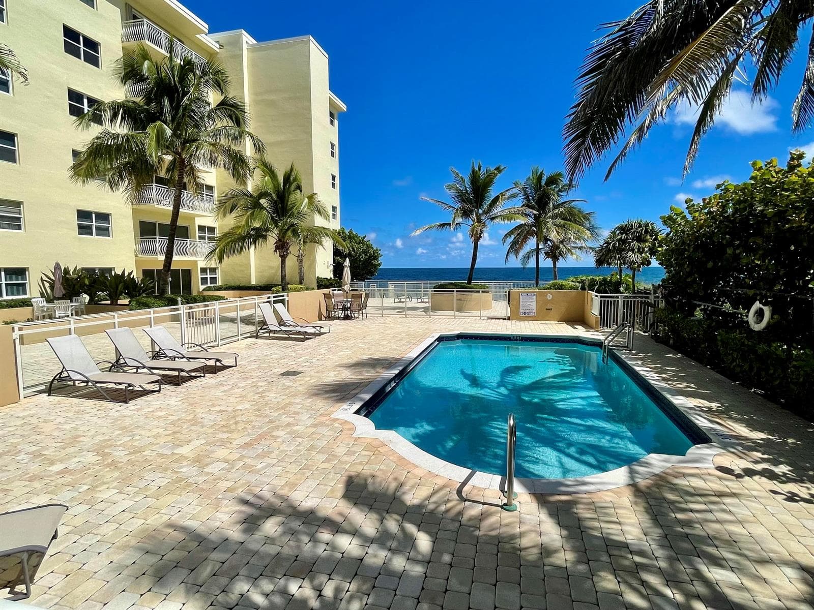 310 S Ocean Boulevard 305 photo 4