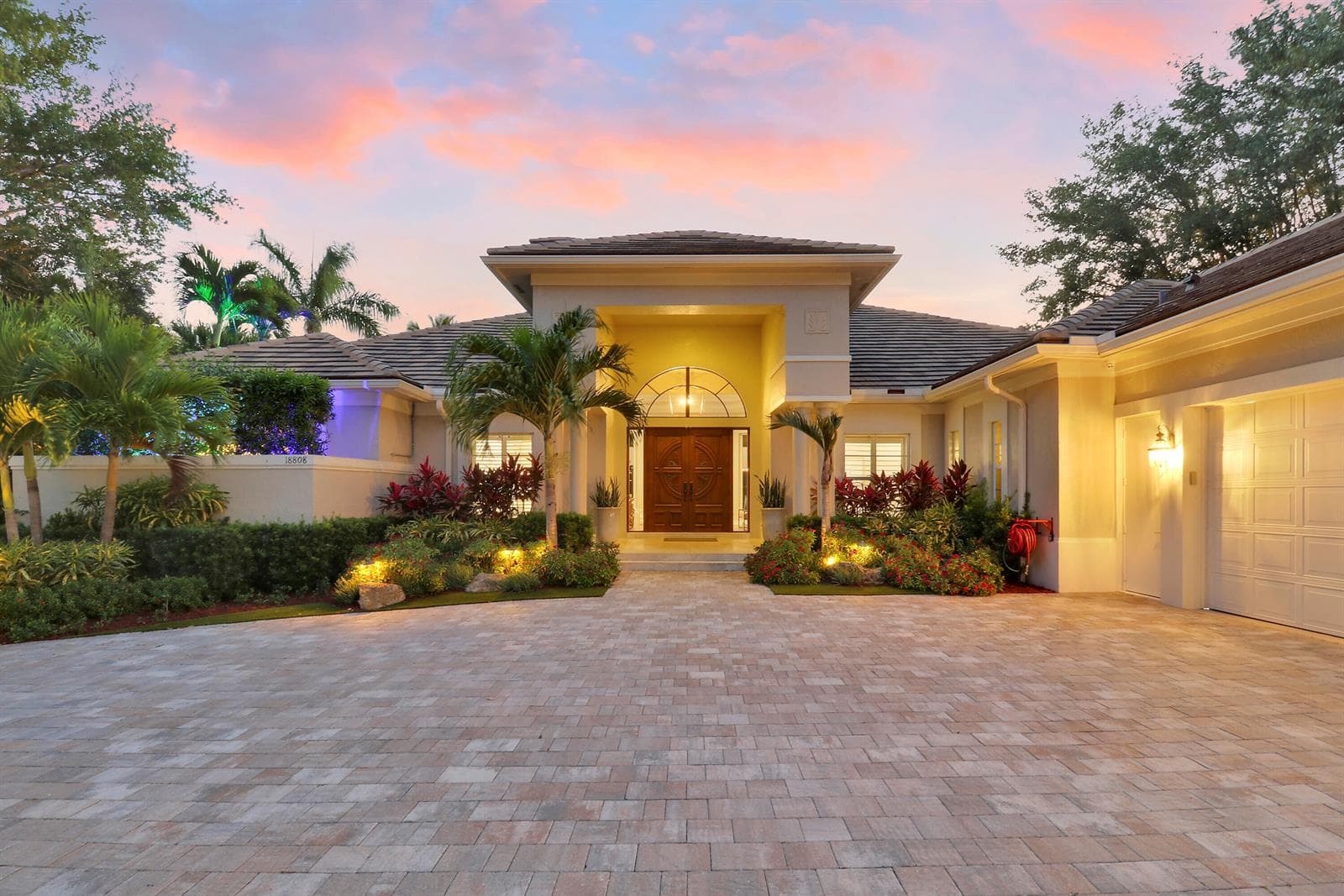 18808 SE Windward Island Lane photo 3
