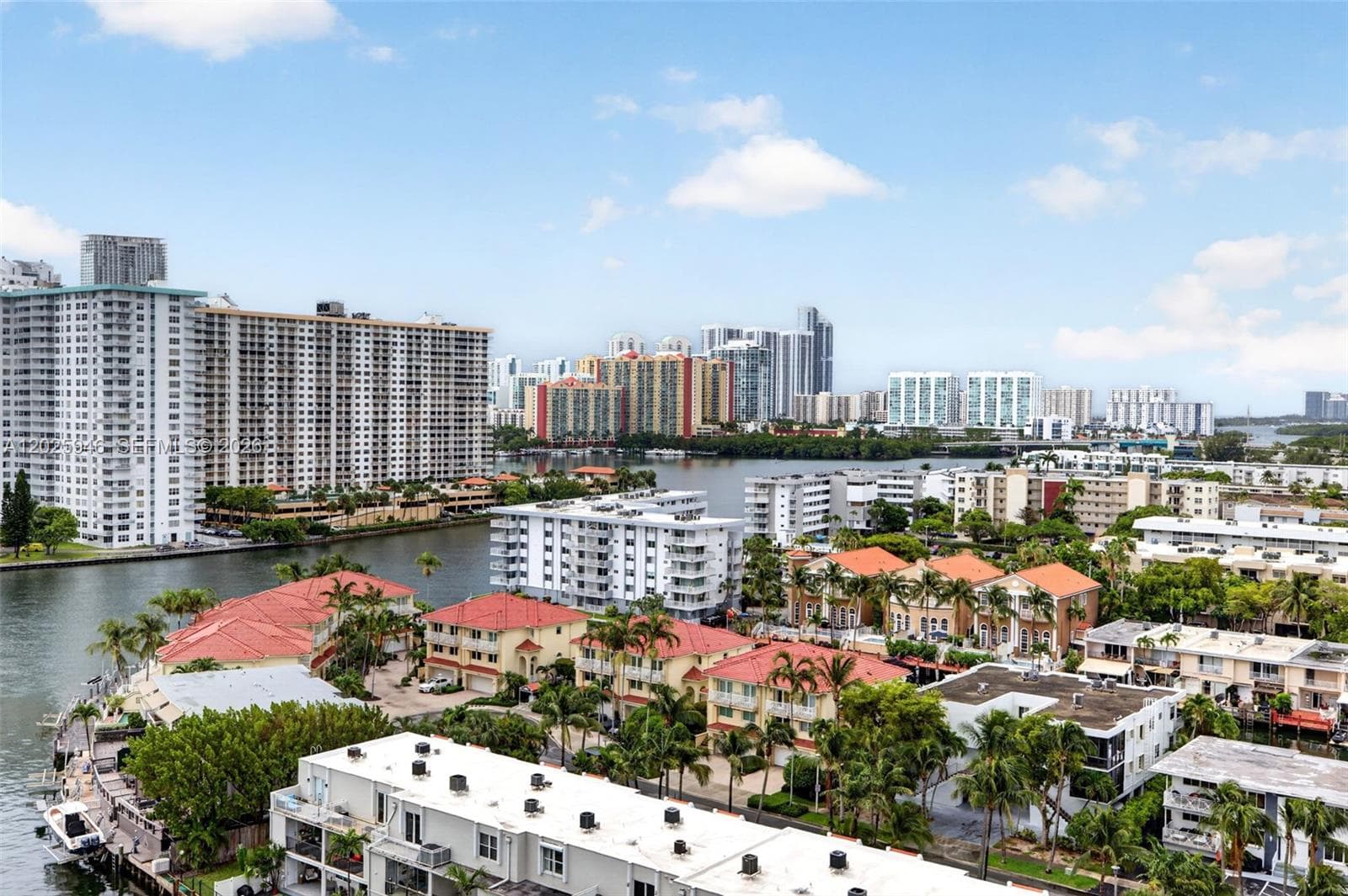 2600 Island Blvd 1202 photo 12