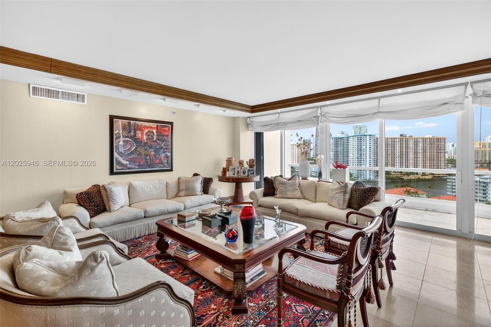 2600 Island Blvd 1202 photo 4