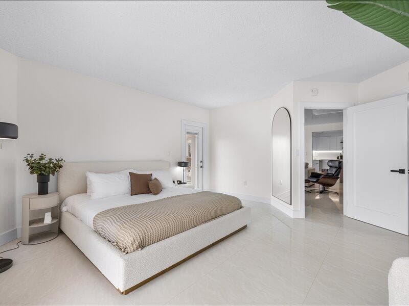 18260 N Bay Road 418 photo 23
