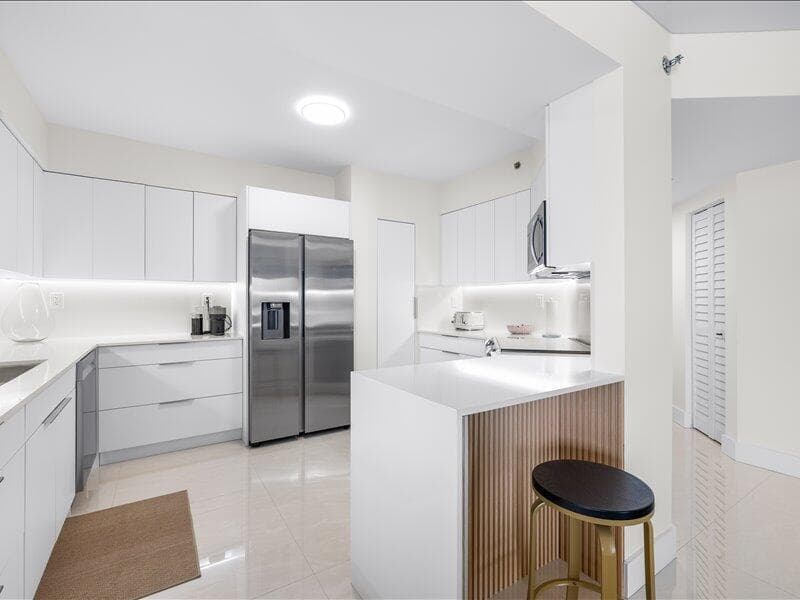 18260 N Bay Road 418 photo 11