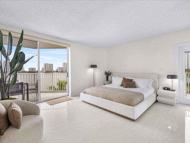18260 N Bay Road 418 photo 21