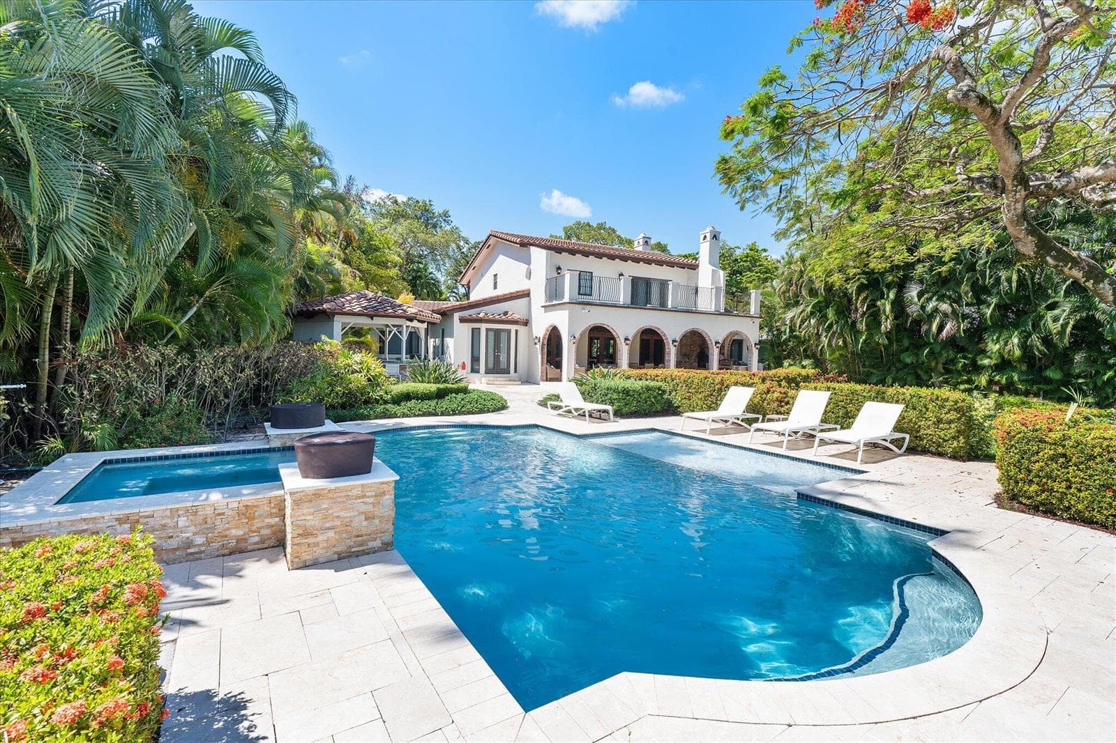 1001 Coconut Drive 1001 photo 1