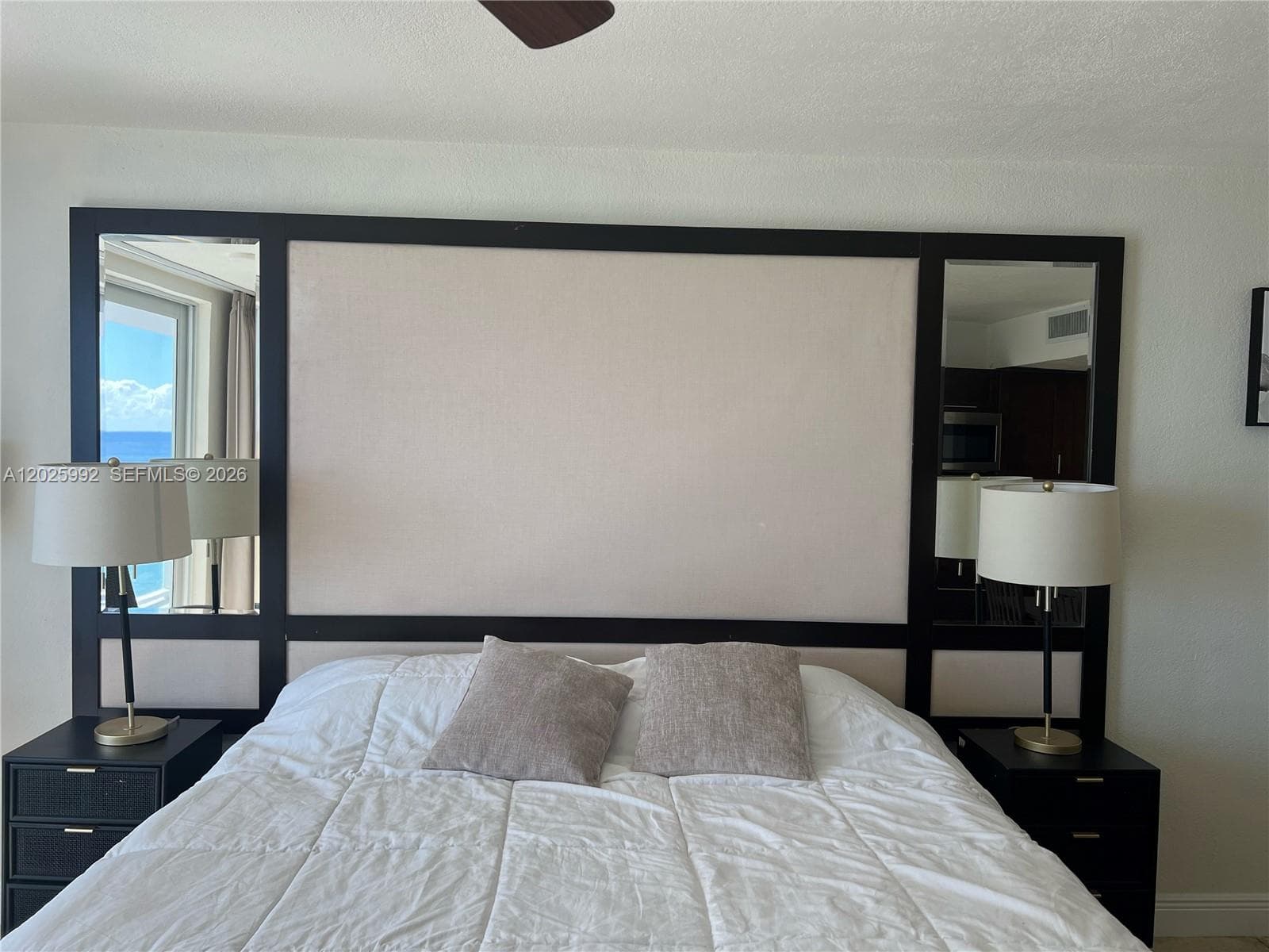 805 photo 2