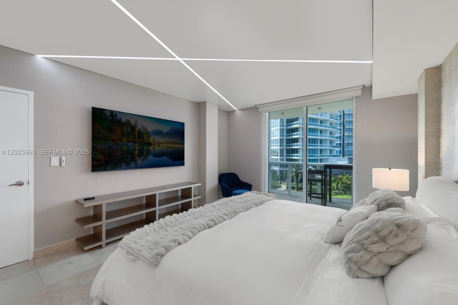 10275 Collins Ave 507 photo 12