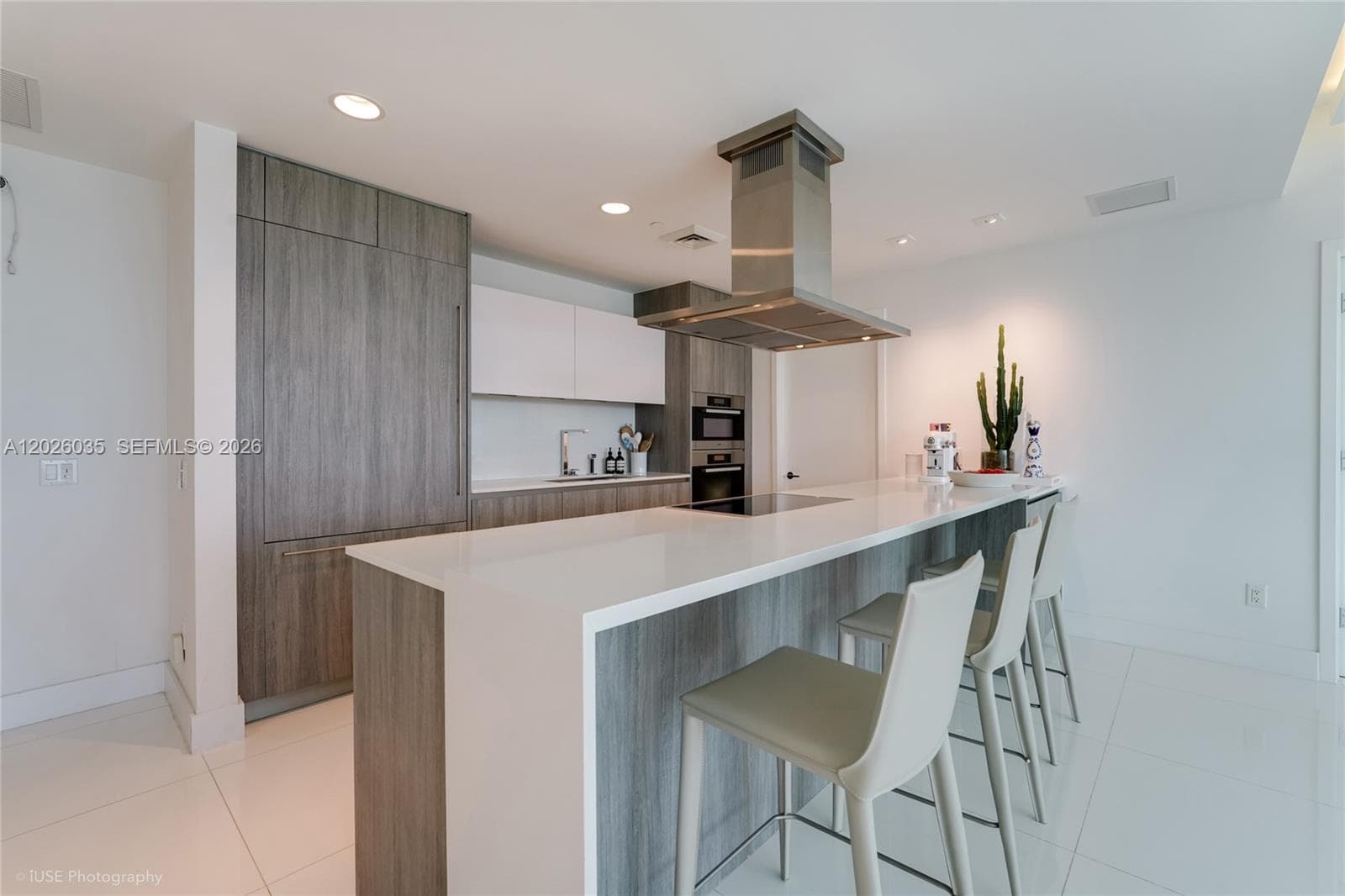 350 Ocean Dr 405N photo 8