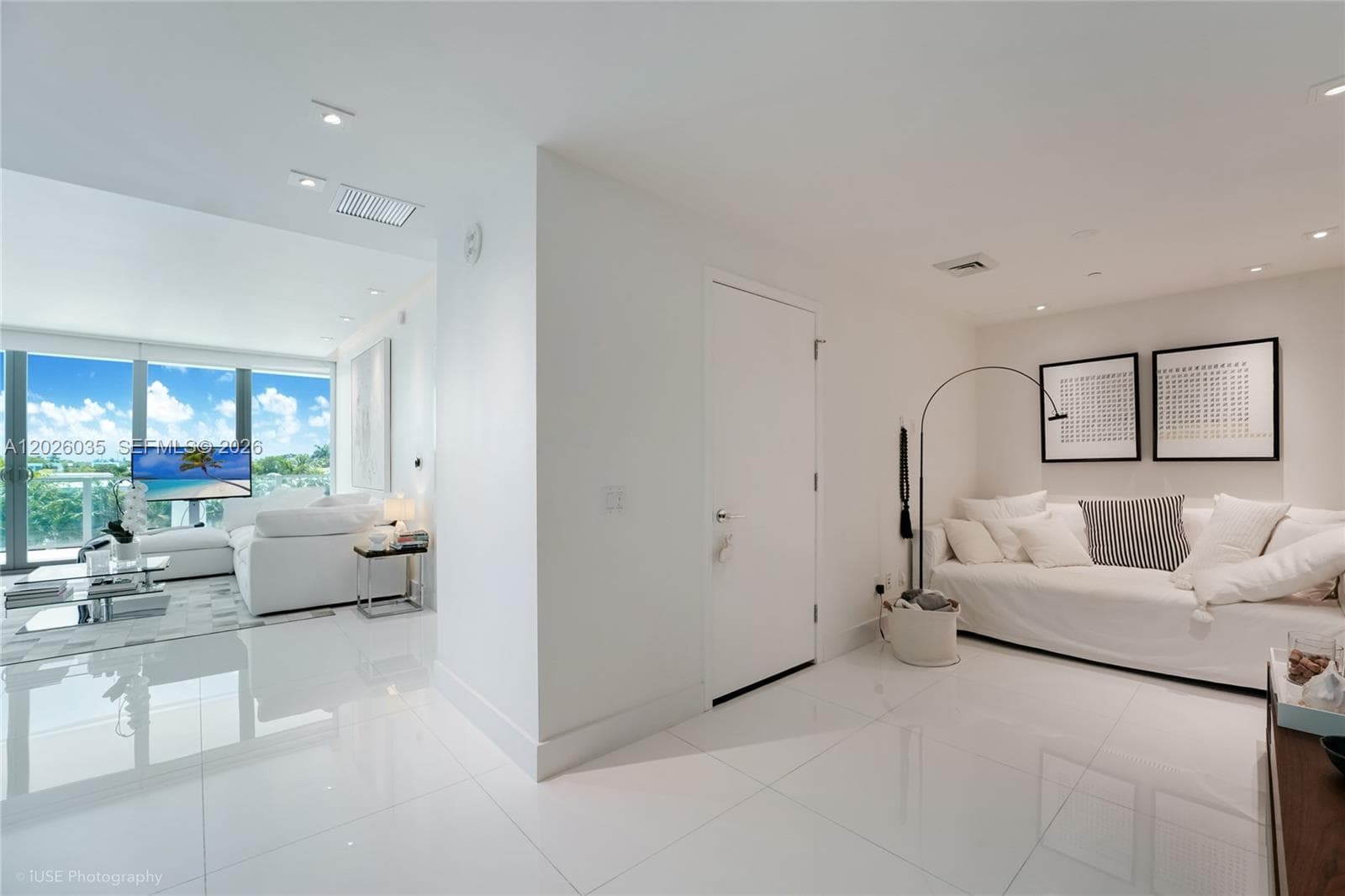 350 Ocean Dr 405N photo 25